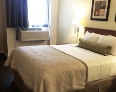 Hotel Saint-Laurent Montreal (Montreal, Canada)