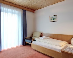Khách sạn Good Life Hotel Zirm (Deutschnofen, Ý)