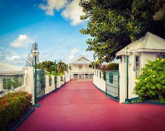 Hotel Grenadine House (Kingstown, Saint Vincent and the Grenadines)