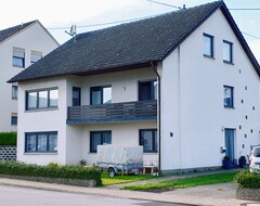 Toàn bộ căn nhà/căn hộ SchÖne Helle Ferienwohnung 95 Qm (Wadgassen, Đức)