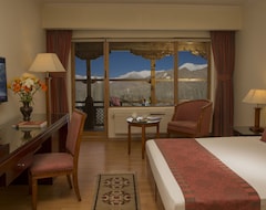 Khách sạn The Grand Dragon Ladakh (Leh, Ấn Độ)