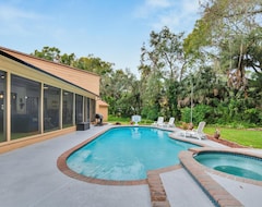 Koko talo/asunto Minutes To Busch Gardens~5bedroom Family Retreat~swimming Pool~hot Tub~mini Golf (Tampa, Amerikan Yhdysvallat)