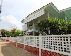 Hotelli Baan Khunphiphit Homestay No3351 (Ayutthaya, Thaimaa)