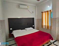 OYO C Hotel Fun Valley Rajgir (Rajgir, Indija)