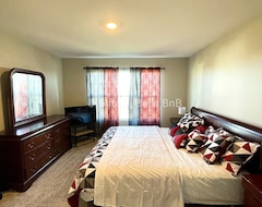 Casa/apartamento entero Luxury Enchantment Awaits You 2 Master Suites, 2.5 Bath Townhome. (Hampshire, EE. UU.)