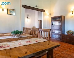 Cijela kuća/apartman Beautiful Home In Gillena With Kitchenette (El Garrobo, Španjolska)