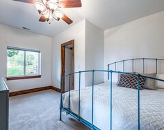 Toàn bộ căn nhà/căn hộ Cozy Guest Suite With Breathtaking Views (Eden, Hoa Kỳ)