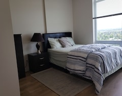A Perfect Escape From Regular Hotels? Check Out This Attractive Condo Unit. (Calgary, Canada)