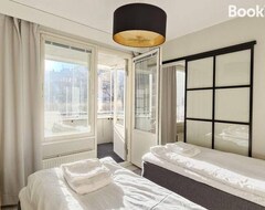 Casa/apartamento entero Modern One-bedroom With Glazed Sun Balcony, 350m Metro (Helsinki, Finlandia)