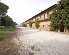 Khách sạn Tenuta Pantano Borghese - Three Rooms - Metro C Montecompatri / Pantano (Monte Compatri, Ý)