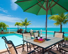Khách sạn Sunset Point Oceanfront (Providenciales, Quần đảo Turks and Caicos)