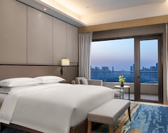 Intercontinental Wuhan, An Ihg Hotel - Yangtze River View (Wuhan, Çin)