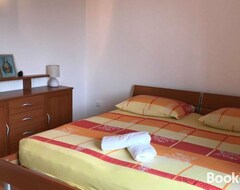 Toàn bộ căn nhà/căn hộ Apartment Mara (Šestanovac, Croatia)