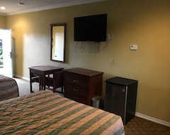 Khách sạn Travel Inn (Bellflower, Hoa Kỳ)