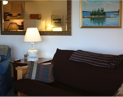 Casa/apartamento entero Enjoy A Suite With A Large, Furnished Waterfront Deck Viewing Boats & Islands. (Bar Harbor, EE. UU.)