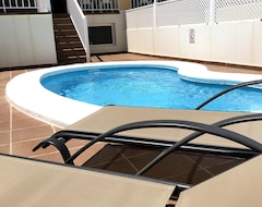 Hotel Villa With Private Pool, Terraces And Direct Access To The Sea +wifi (Corralejo, España)