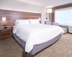 Hotel Holiday Inn Express & Suites Brevard - City Center (Brevard, USA)