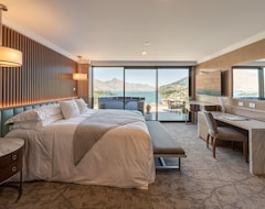 The Carlin Boutique Hotel (Queenstown, New Zealand)