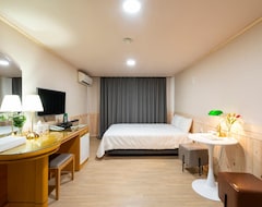 Hotelli New Jeju Hotel (Jeju-si, Etelä-Korea)