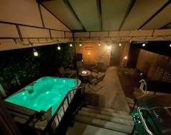 Toàn bộ căn nhà/căn hộ Prime Location With Hot Tub, Pool Table And Sauna (Columbus, Hoa Kỳ)