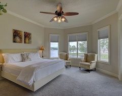 Hele huset/lejligheden Marlin Houzz: 7 bedroom, 7.5 bath. Sleeps 24. 300 Degree View Of Lake (Royal, USA)