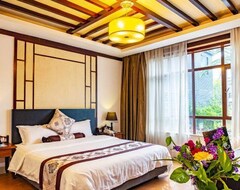 Khách sạn Relong Hot Spring Resort (Heping, Trung Quốc)
