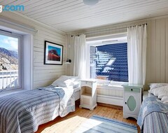 Casa/apartamento entero Sjarmerende Hus Med Utsikt Og Sjel (Øksnes, Noruega)