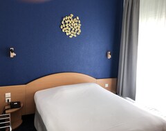 Hotel Le Progres (Angers, France)