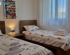 Hotel Cozy 4B House (Krk, Kroatien)