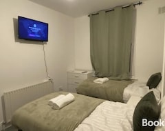 Pansion Cosy 3bd Guesthouse W/ Private Bathrooms (Northampton, Ujedinjeno Kraljevstvo)