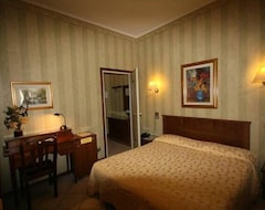 Khách sạn Hotel Italia (Mantua, Ý)