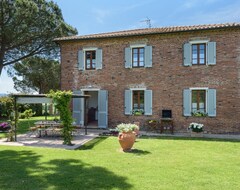 Cijela kuća/apartman Poggio Vistabella 10 Sleeps, Villa With Private Pool At Exclusive Use! (Castiglione del Lago, Italija)