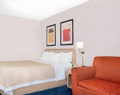 Hotel Norwood Inn & Suites La Crosse (La Crosse, USA)