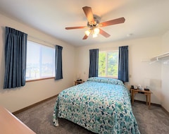 Hotel Ocean Suites Motel (Brookings, USA)