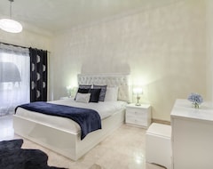 Hotel Bespoke Residences - North Residence (Dubai, United Arab Emirates)