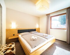 Hele huset/lejligheden Luxury 4-Person Apartment - Extra Accessible In The Holiday Park Landal Alpine Lodge Lenzerheide - In The Mountains (Vaz - Obervaz, Schweiz)