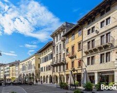 Koko talo/asunto Mercatovecchio Luxury Apartments (Udine, Italia)