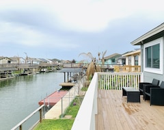 Tüm Ev/Apart Daire Tiffany Blue Canal Home With Ocean Breeze (La Marque, ABD)