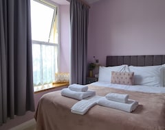 Torland Seafront Hotel - all rooms en-suite, free parking, wifi (Paignton, Storbritannien)