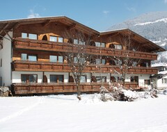 First Mountain Hotel Zillertal (Aschau, Austria)