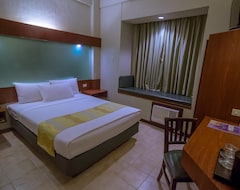 Khách sạn Microtel Inn and Suites Tarlac (Tarlac City, Philippines)
