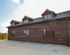 Cijela kuća/apartman The Cotswold Manor Lodge, Exclusive Hot Tub, Games Barn, 70 Acres Of Parkland (Bampton, Ujedinjeno Kraljevstvo)