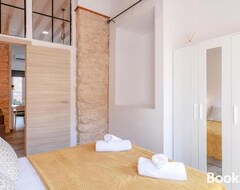 Entire House / Apartment Bel Appartement Rustique Au Coeur Dalicante (Alicante, Spain)