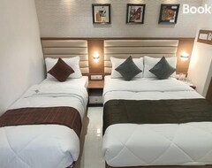 Hotel Pearl Residency (Thane, India)