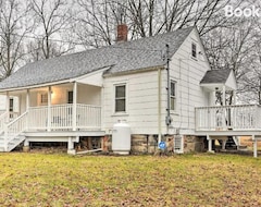 Cijela kuća/apartman Cozy Campbell Hall Getaway With Porch! (Newburgh, Sjedinjene Američke Države)