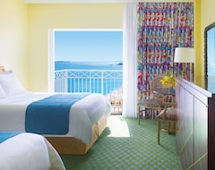 Hotel The Beach at Atlantis (Paradise Island  City, Bahamas)