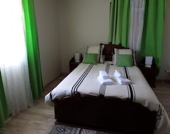 Hotel Chambre Dhotes Ronquer (Avensan, France)