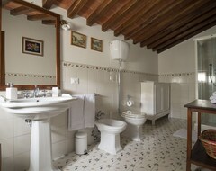 Toàn bộ căn nhà/căn hộ Beautiful Apartment With A/c, Wifi, Pool, Tv, Panoramic View And Parking, Close To San Gimignano (Montauto, Ý)