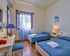 Hotel Alianthos Suites (Akrotiri, Greece)