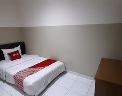 Khách sạn Oyo 93358 Sukamulya Homestay (West Bandung, Indonesia)